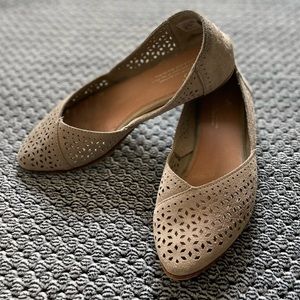 Toms Jutti Flat Desert Taupe size 7.5